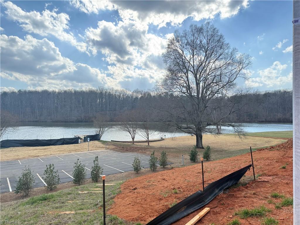 property viewer photo 3