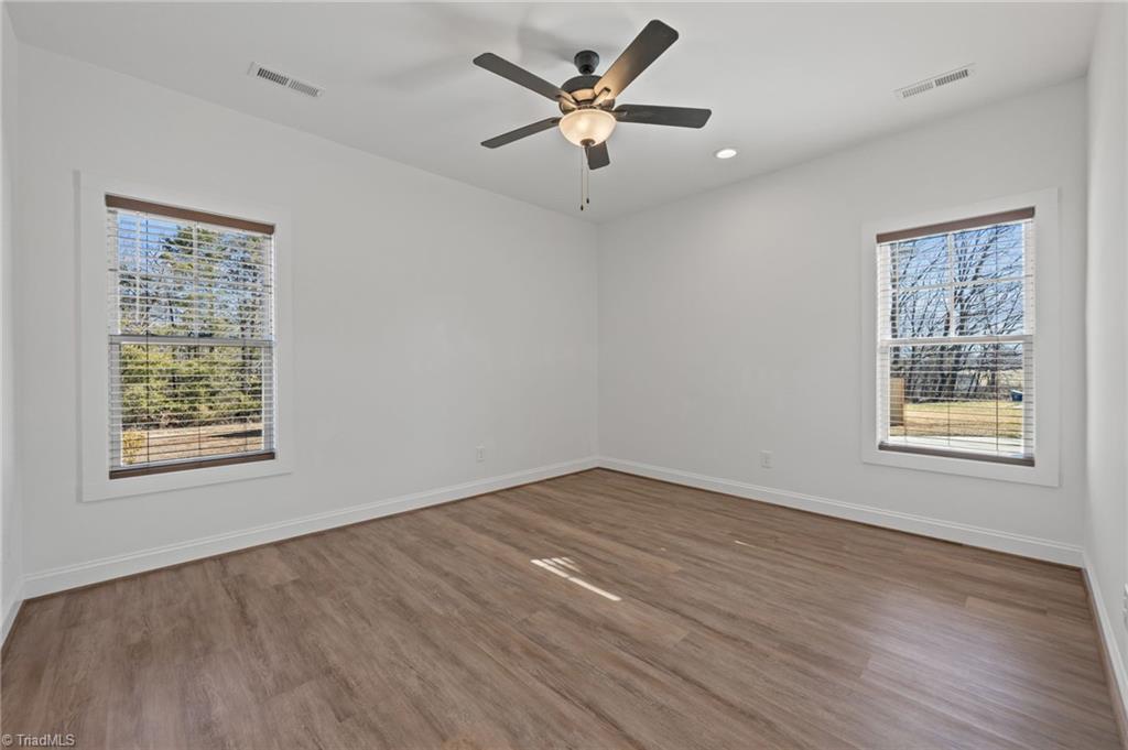 property viewer photo 14