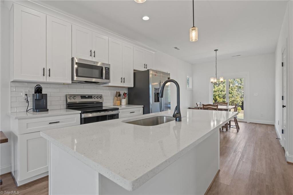 property viewer photo 5