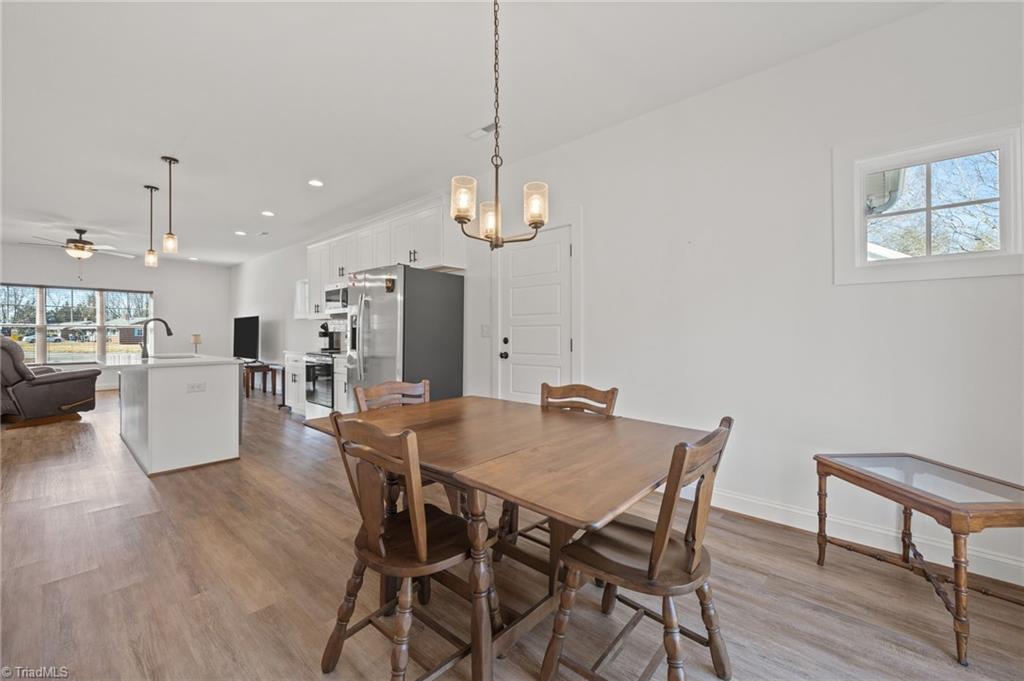 property viewer photo 8