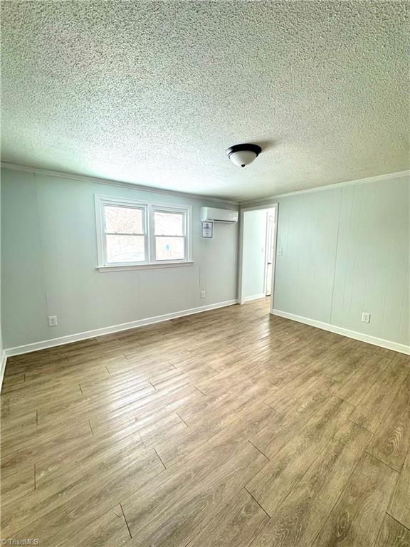 property viewer photo 17