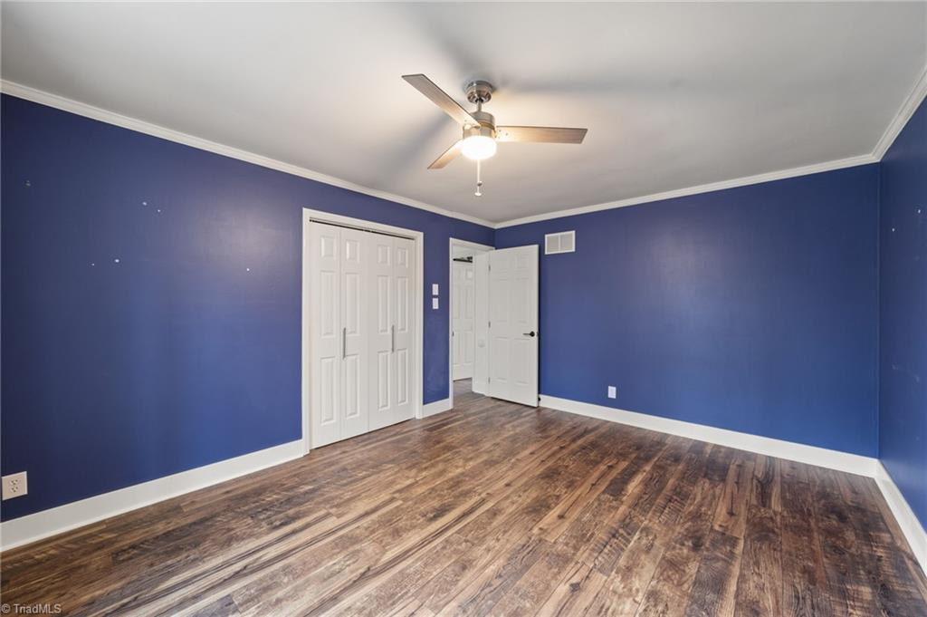 property viewer photo 35