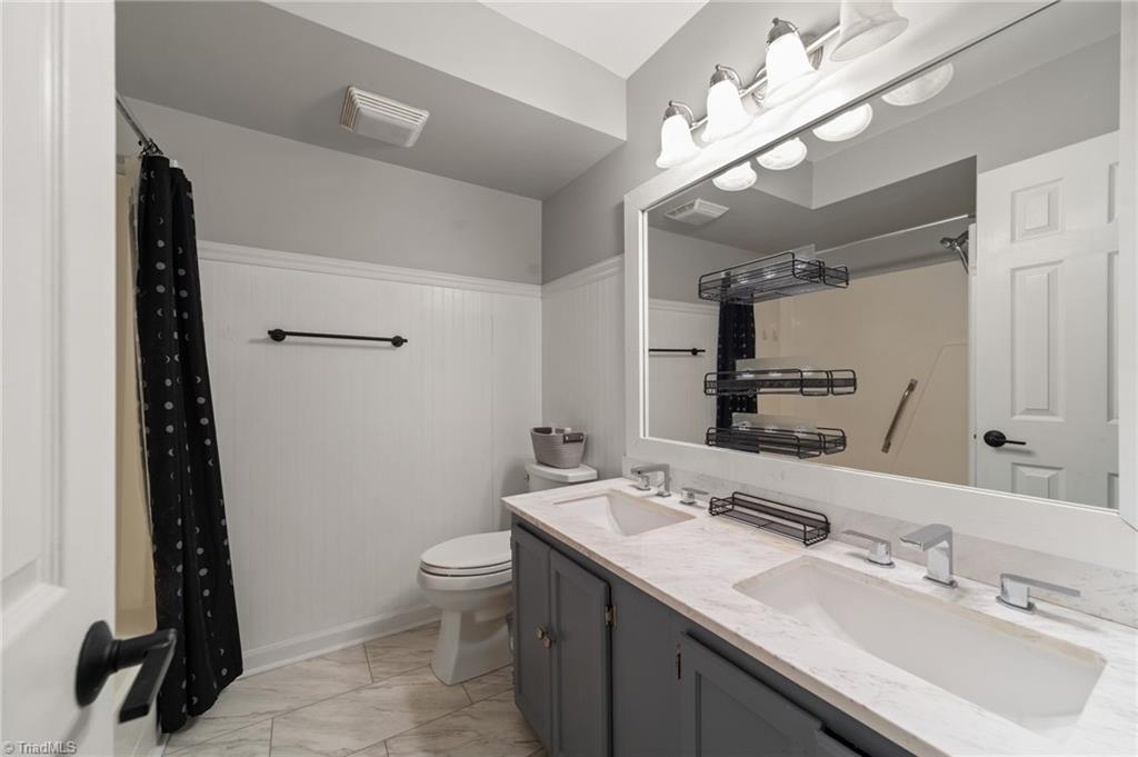 property viewer photo 40