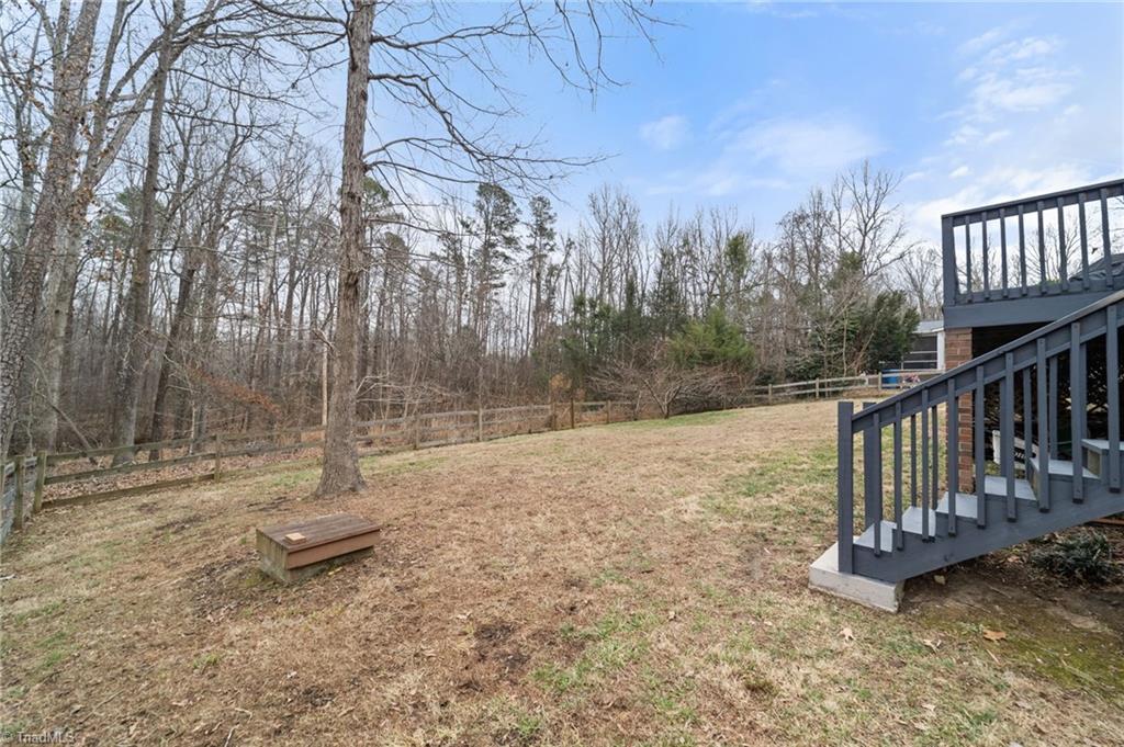 property viewer photo 45