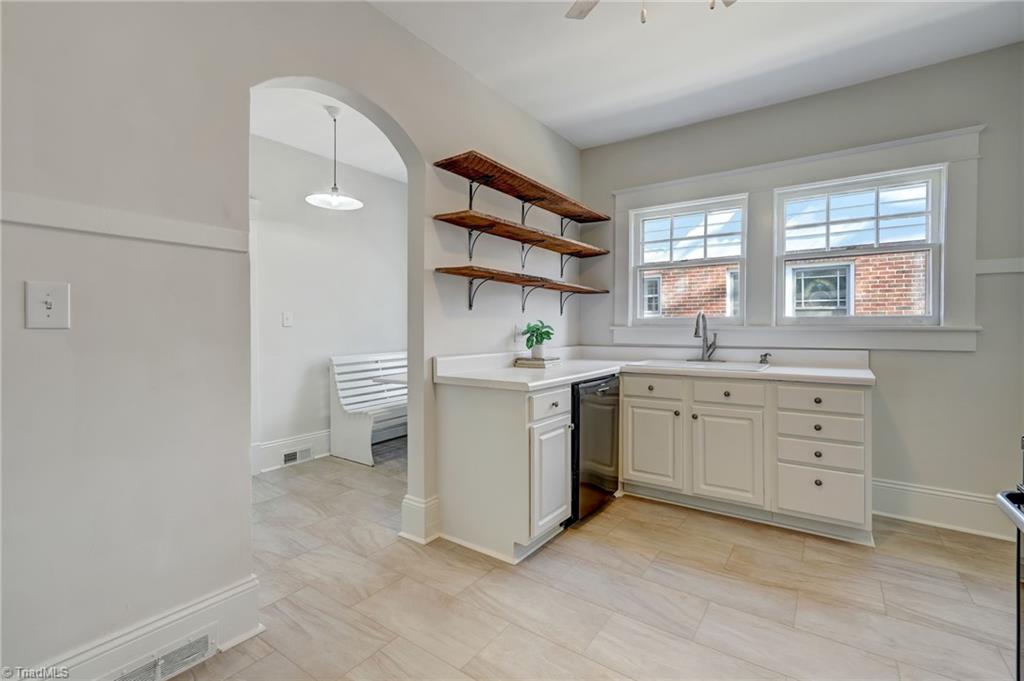 property viewer photo 10
