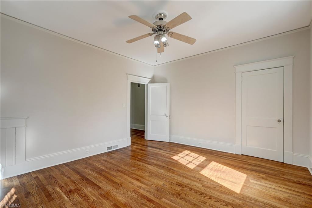 property viewer photo 16