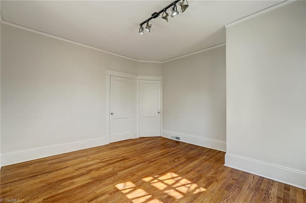 property viewer photo 28