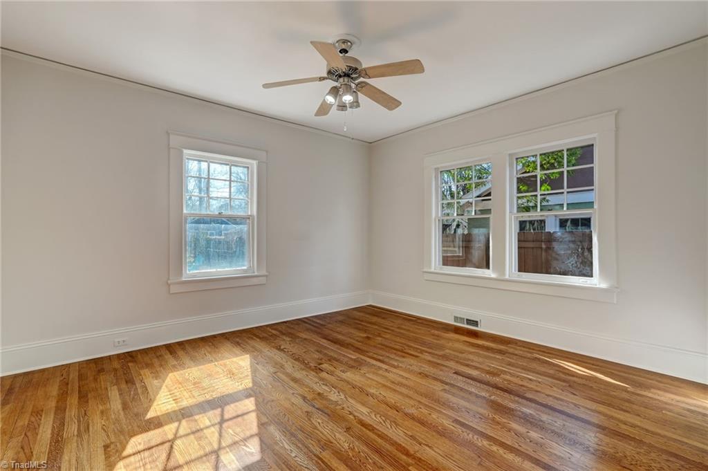 property viewer photo 31