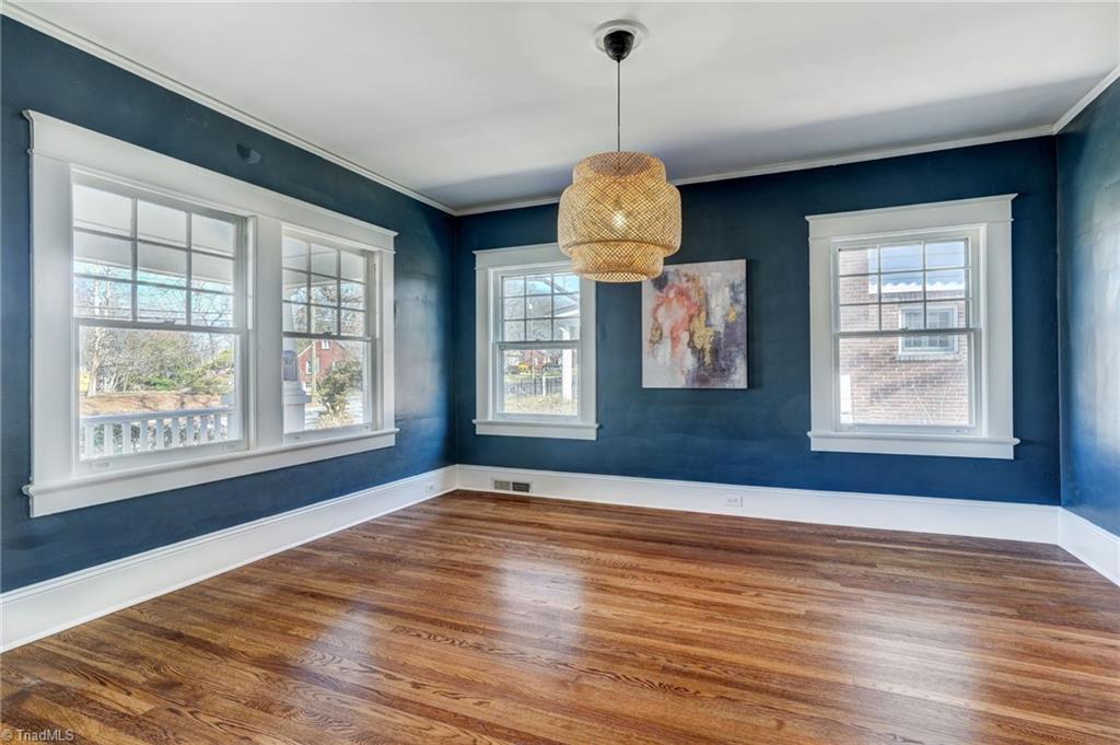 property viewer photo 7