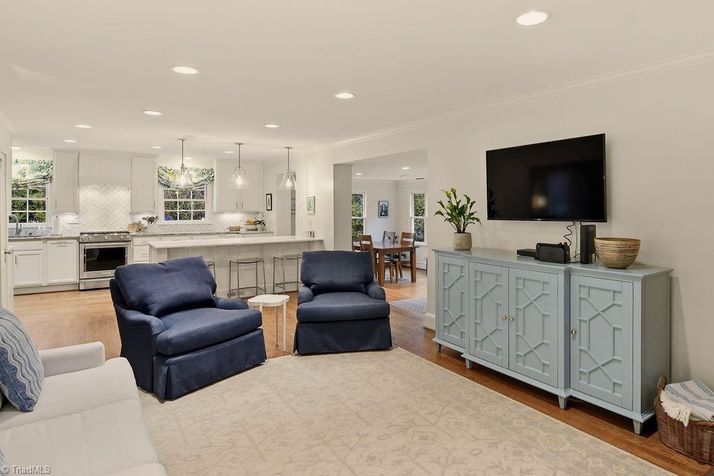 property viewer photo 13