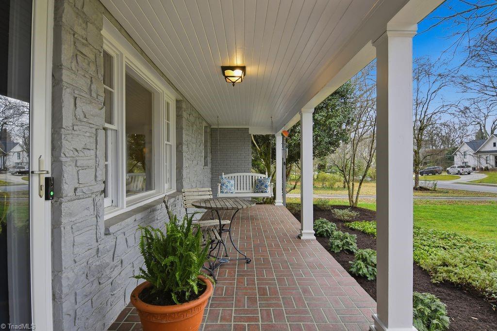 property viewer photo 2