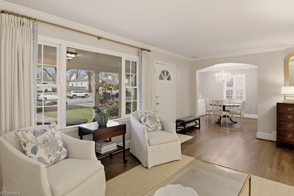 property viewer photo 3