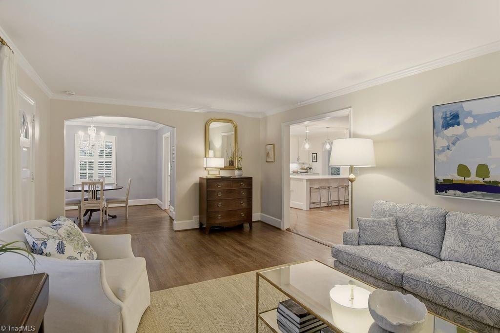property viewer photo 4