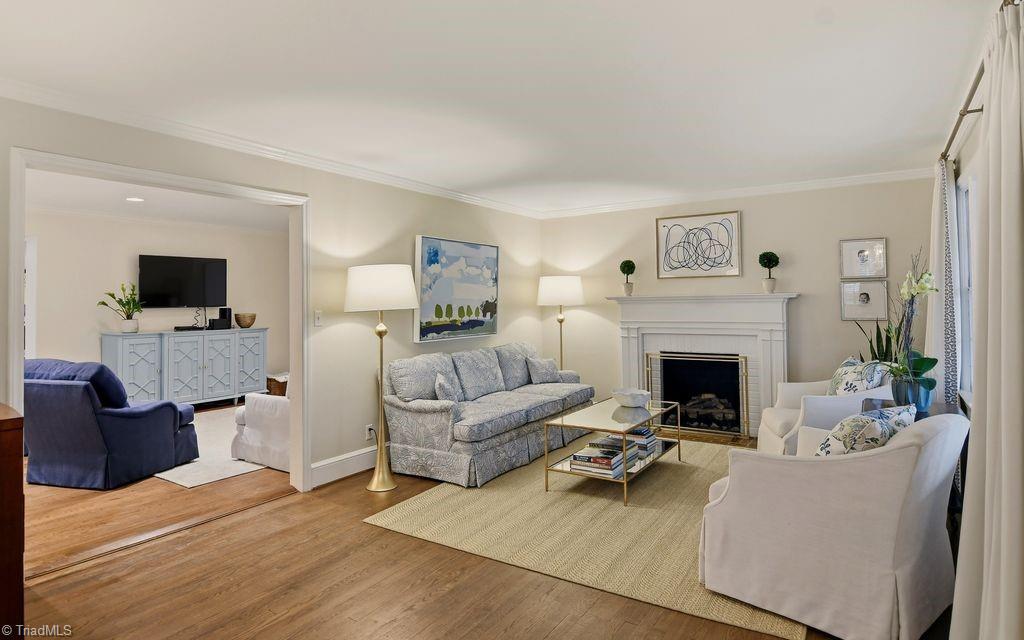 property viewer photo 6