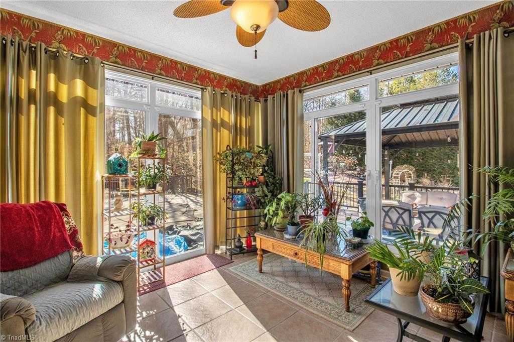 property viewer photo 23