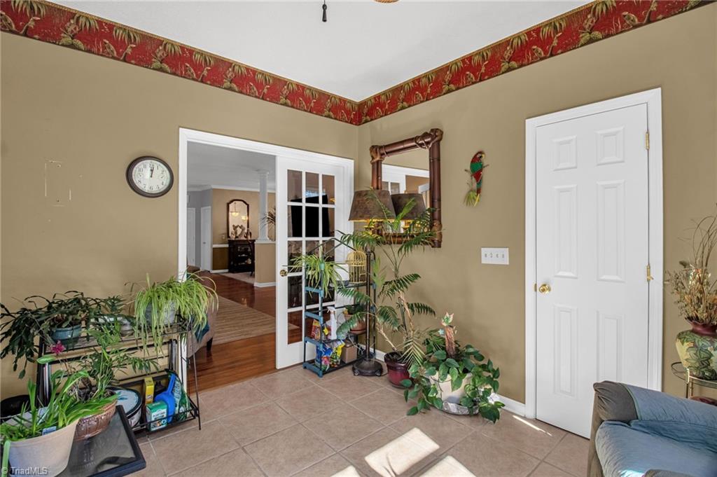 property viewer photo 24