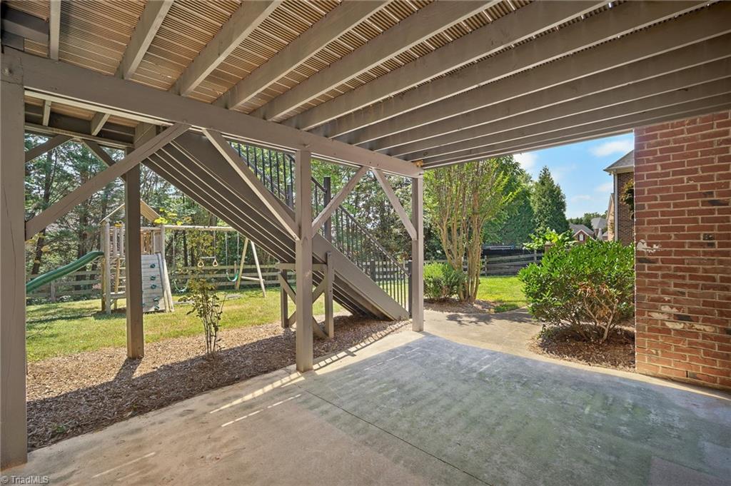 main property photo 43