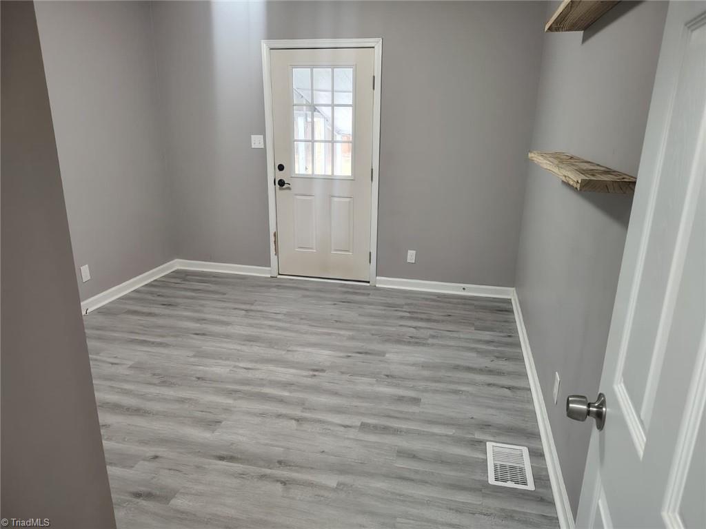 property viewer photo 4