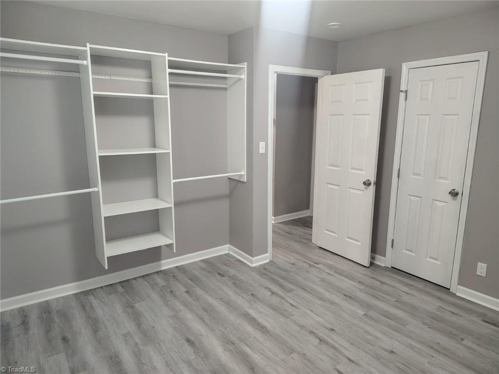 property viewer photo 6