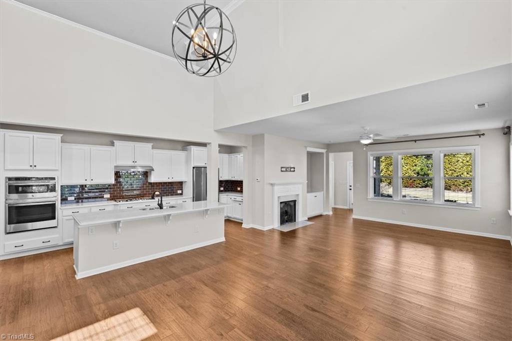 property viewer photo 1
