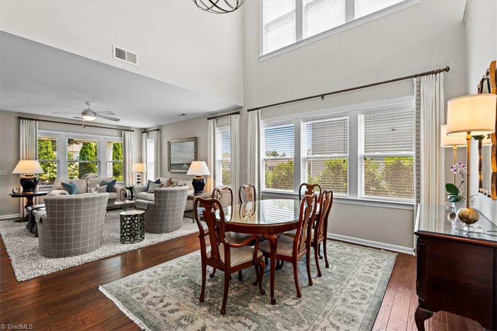 property viewer photo 10