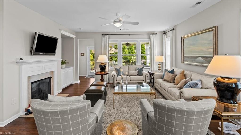 property viewer photo 12