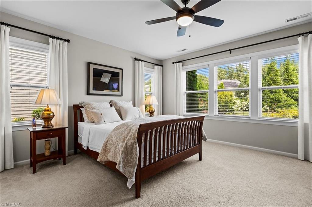 property viewer photo 14