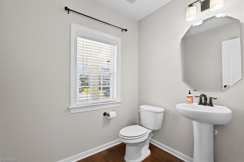 property viewer photo 17