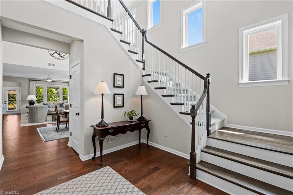 property viewer photo 19