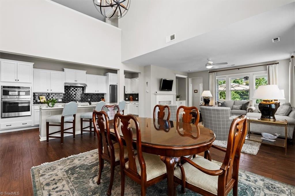 property viewer photo 2