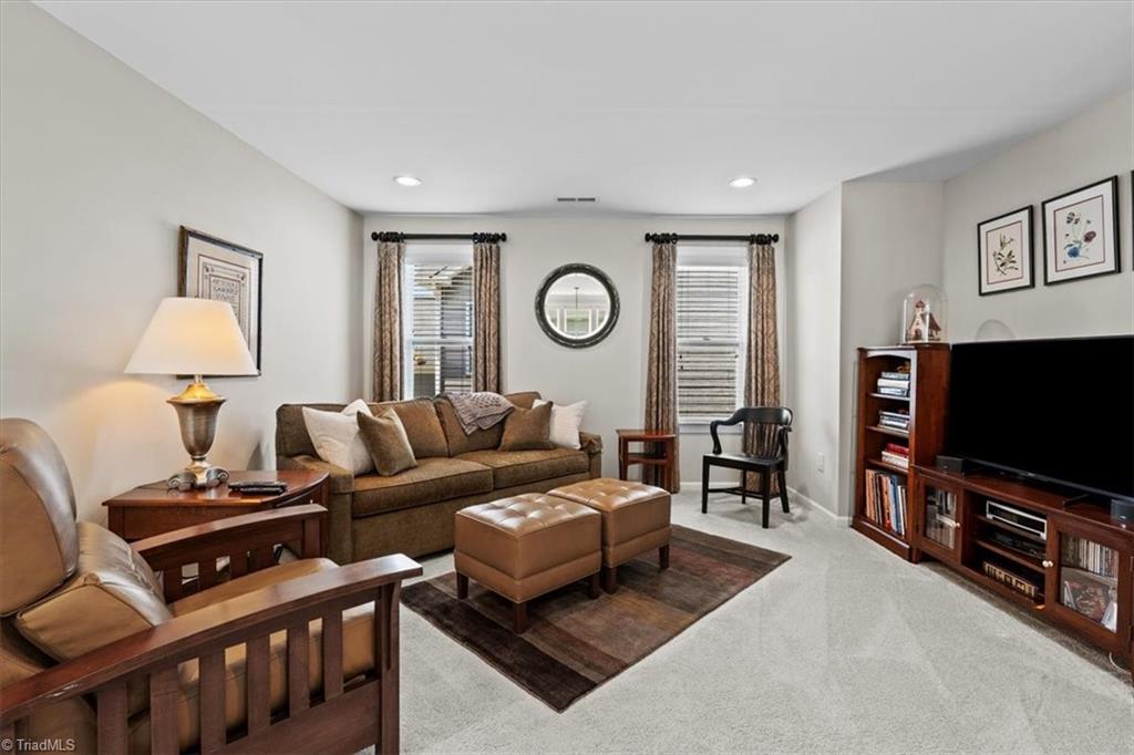 property viewer photo 21