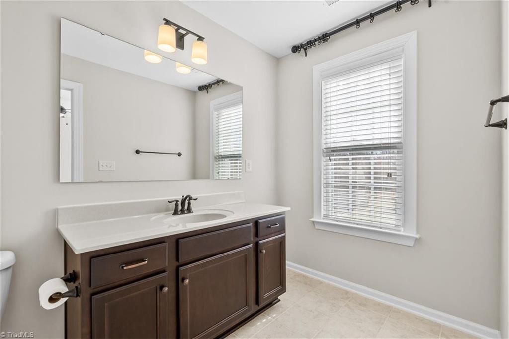 property viewer photo 26