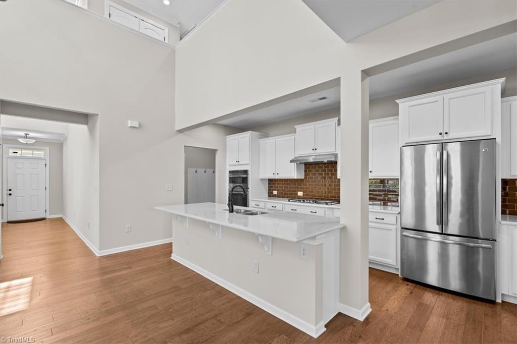 property viewer photo 3
