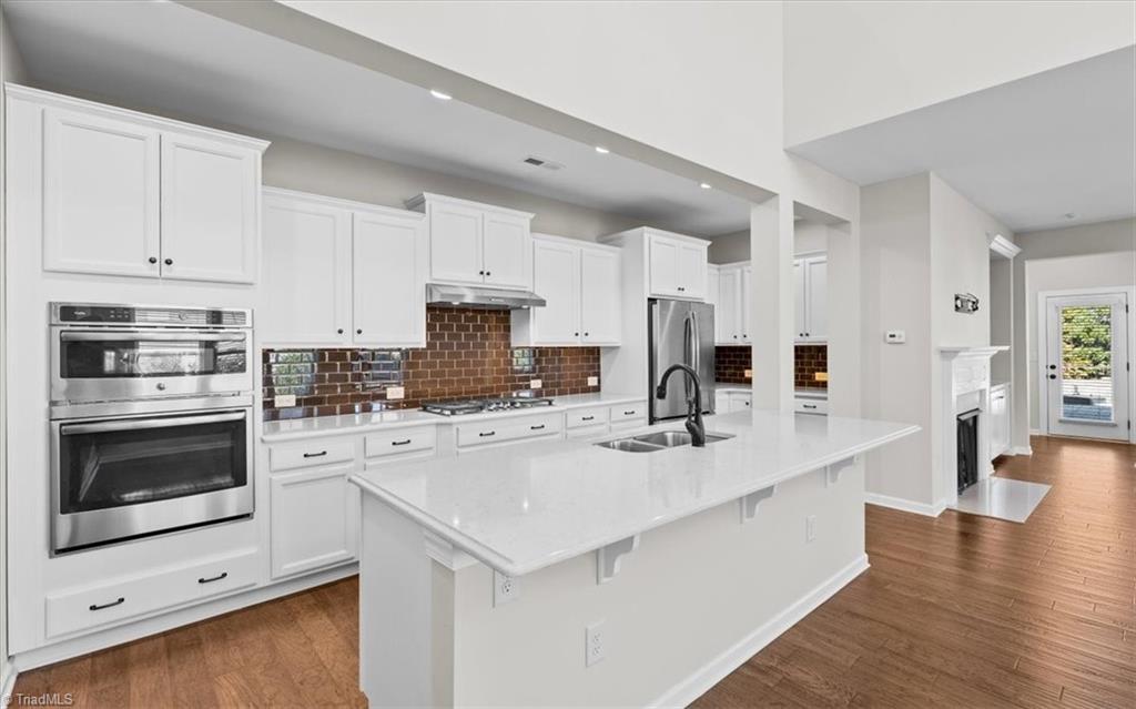 property viewer photo 7