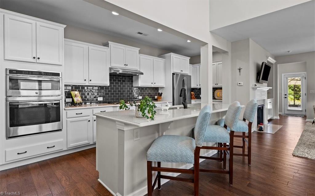 property viewer photo 8