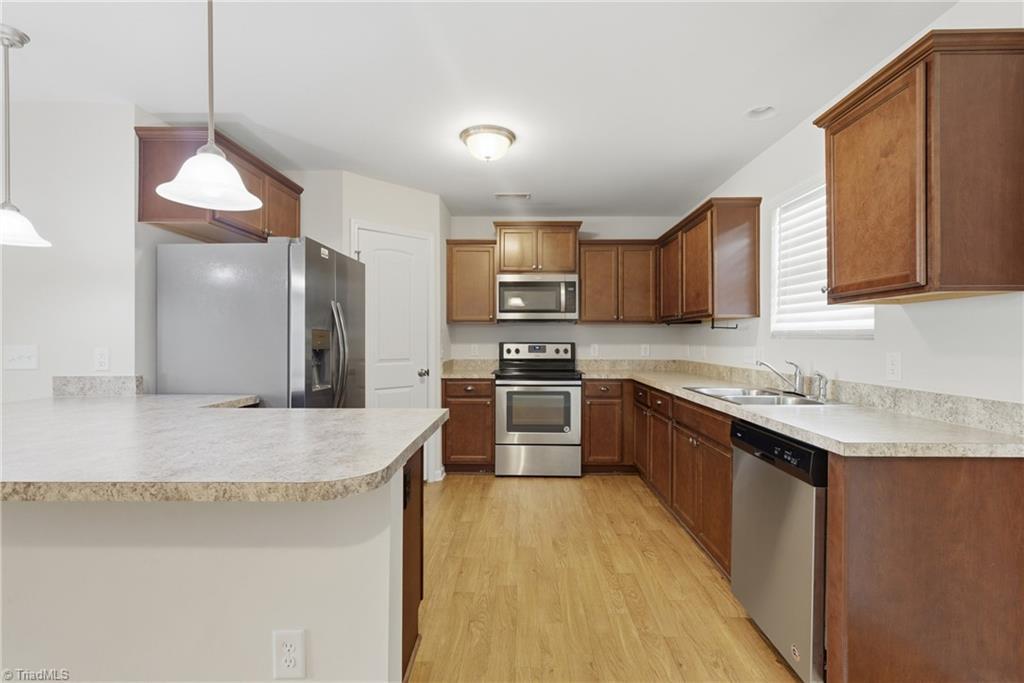 property viewer photo 8