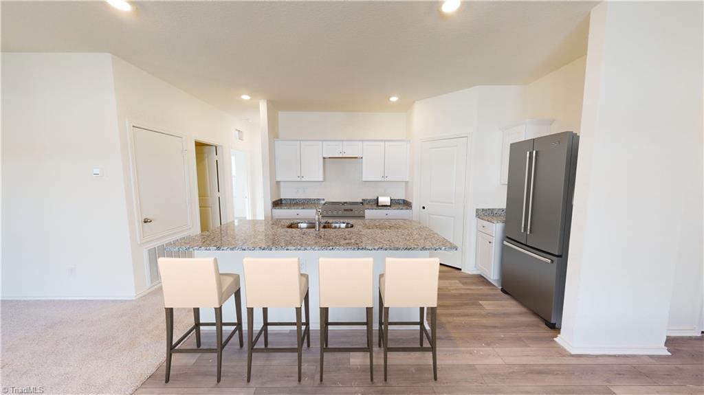 property viewer photo 7