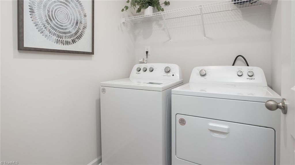 property viewer photo 25