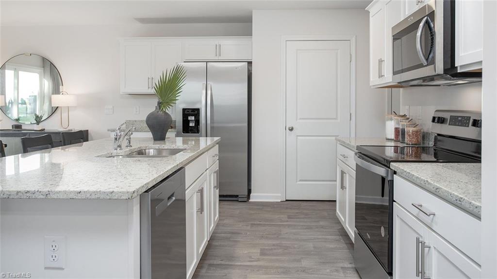 property viewer photo 7