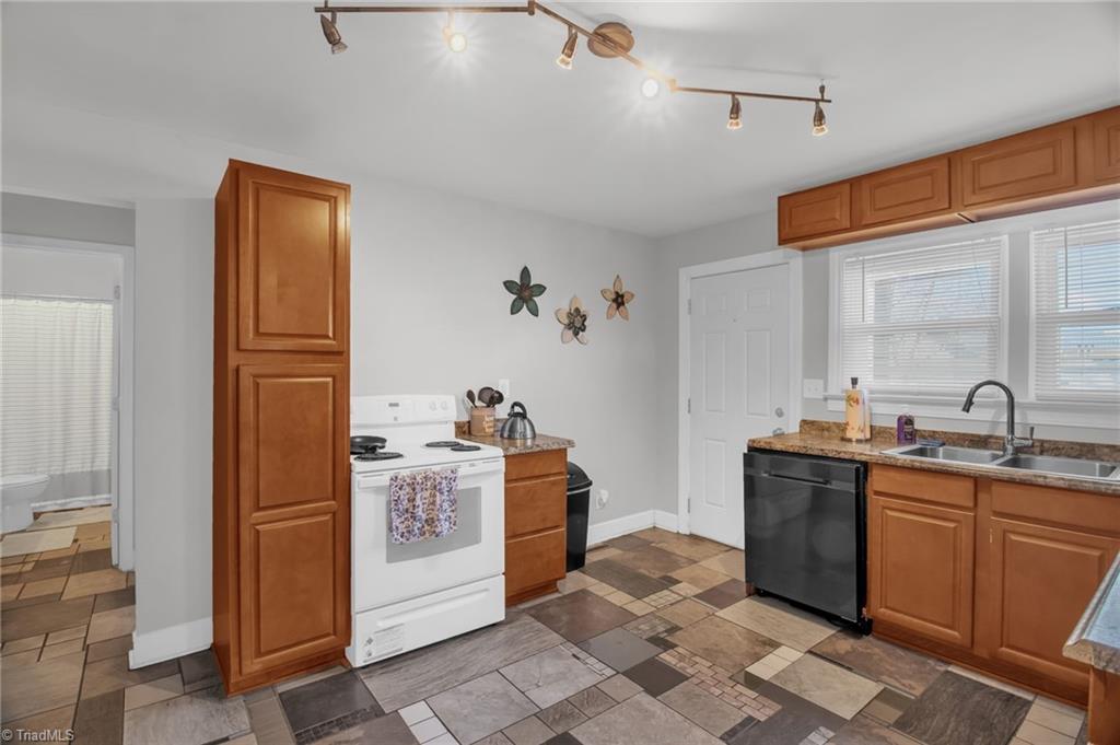 property viewer photo 13