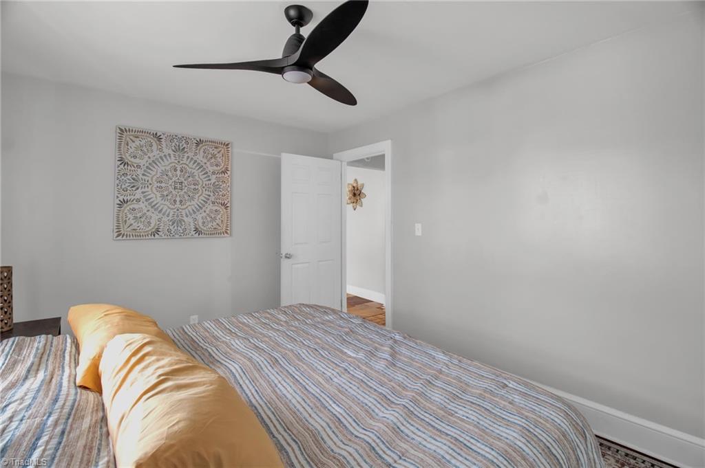 property viewer photo 16
