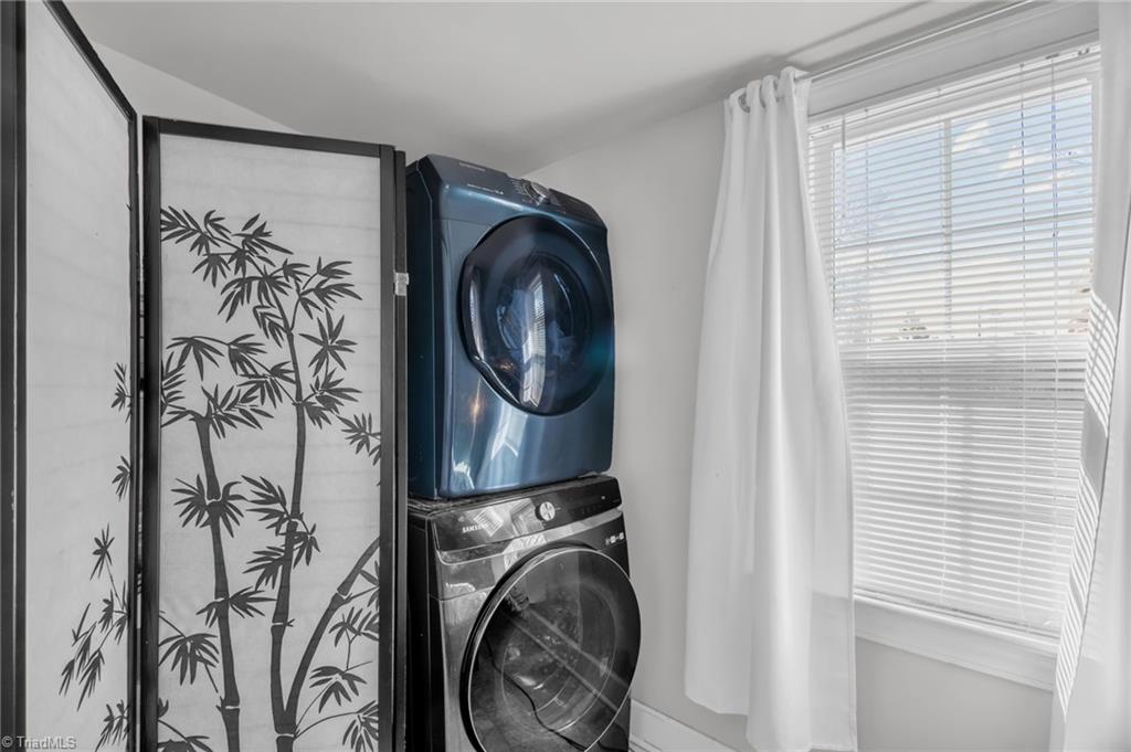 property viewer photo 19