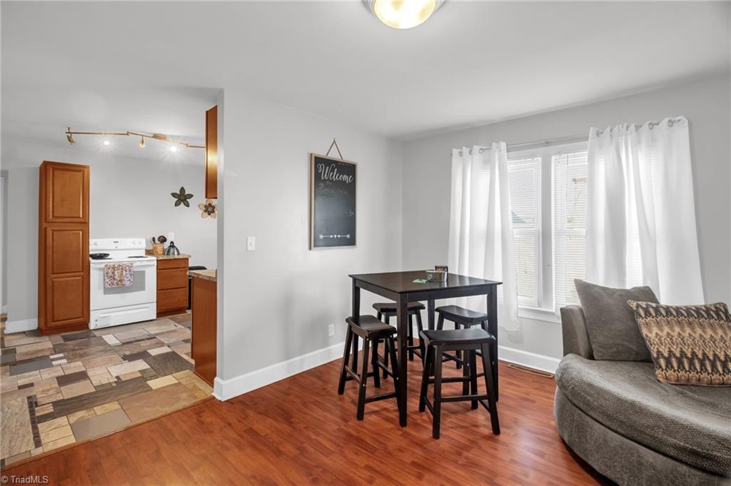 property viewer photo 7