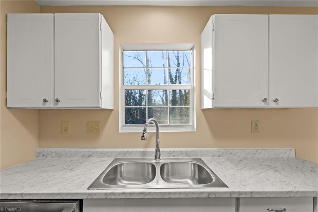 property viewer photo 12