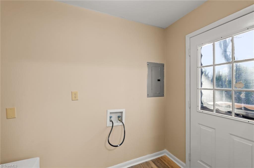property viewer photo 15