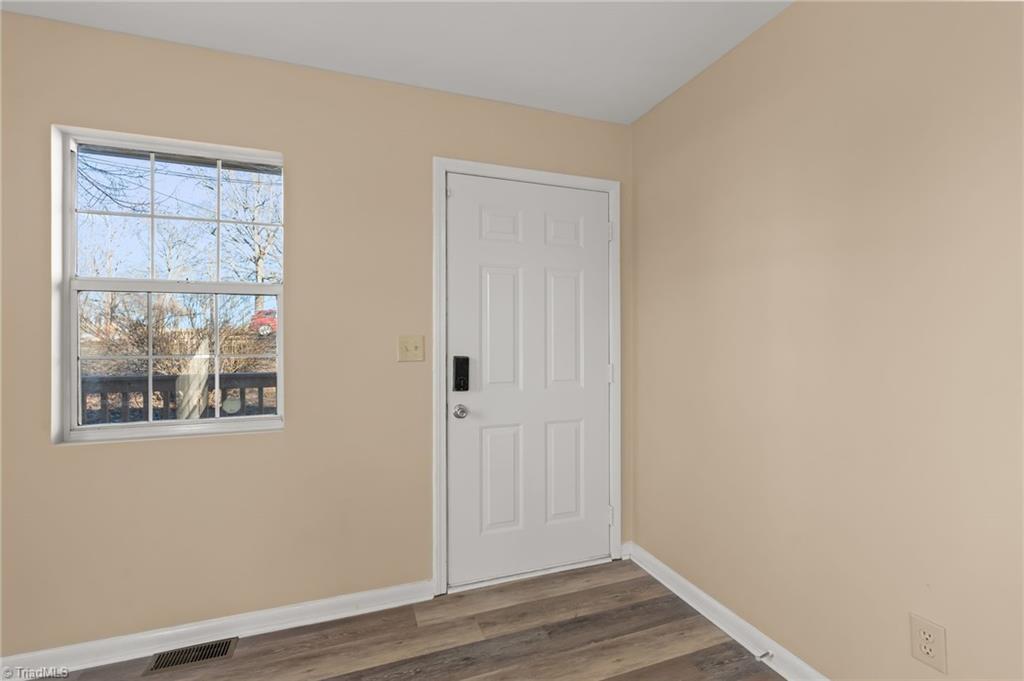 property viewer photo 2