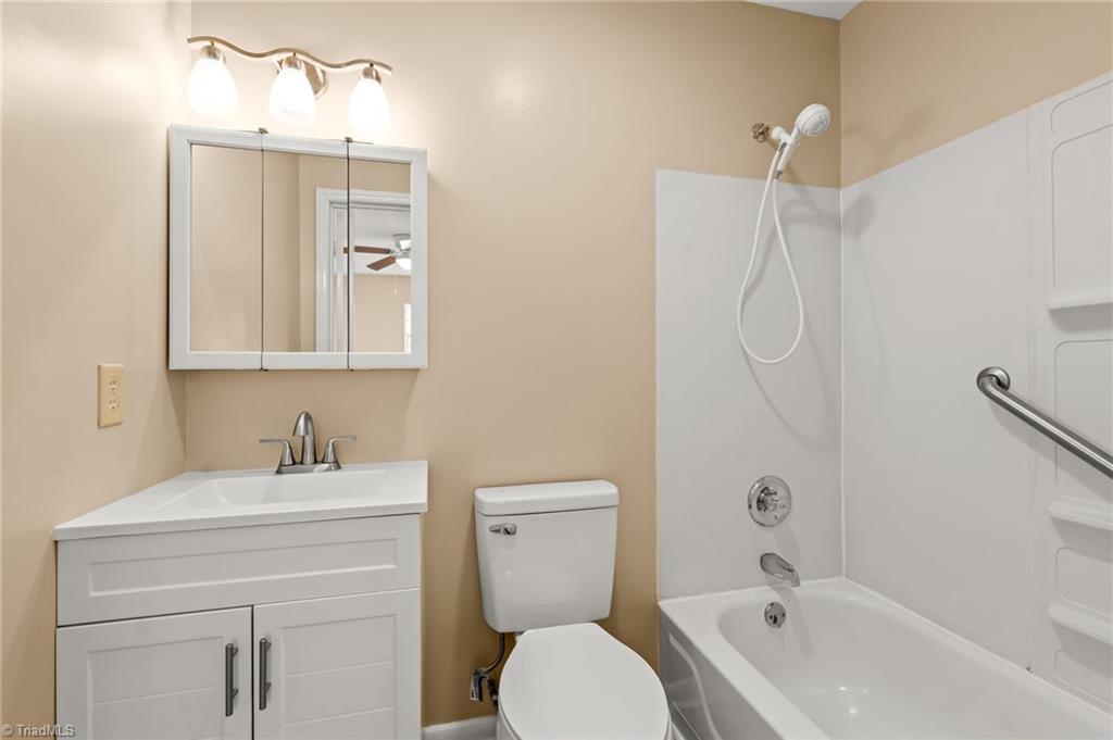 property viewer photo 20