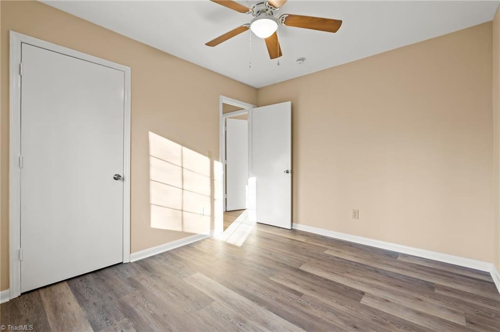 property viewer photo 24