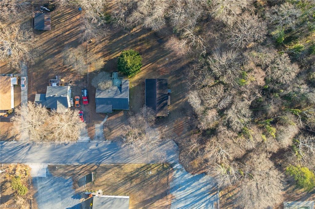 property viewer photo 37