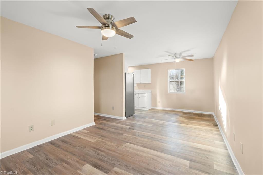 property viewer photo 5